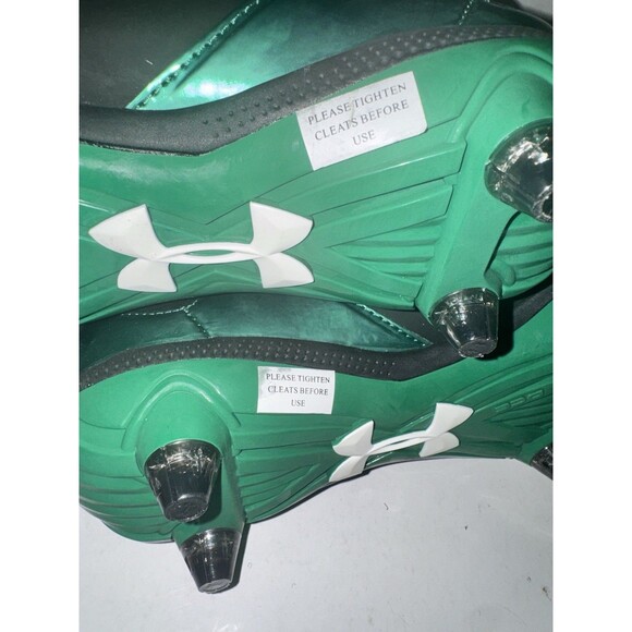 Athletic_Shoes